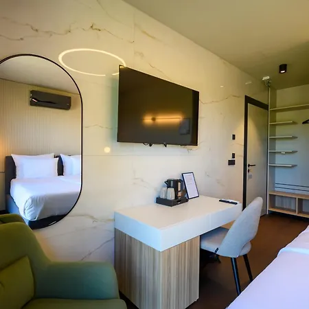 Adore Hotel