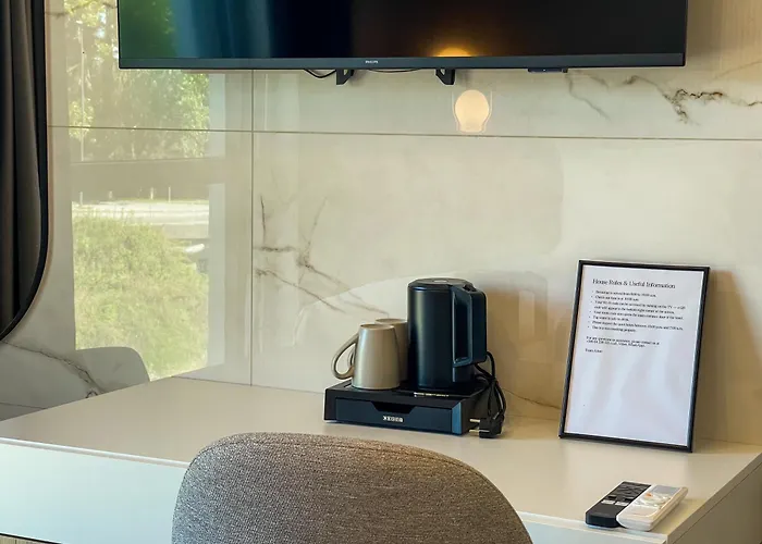 Adore Готель Любляна